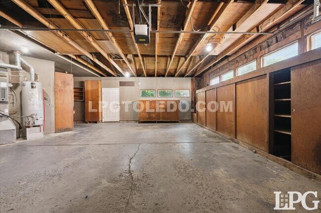Building Photo - 2203 Glendale Ave