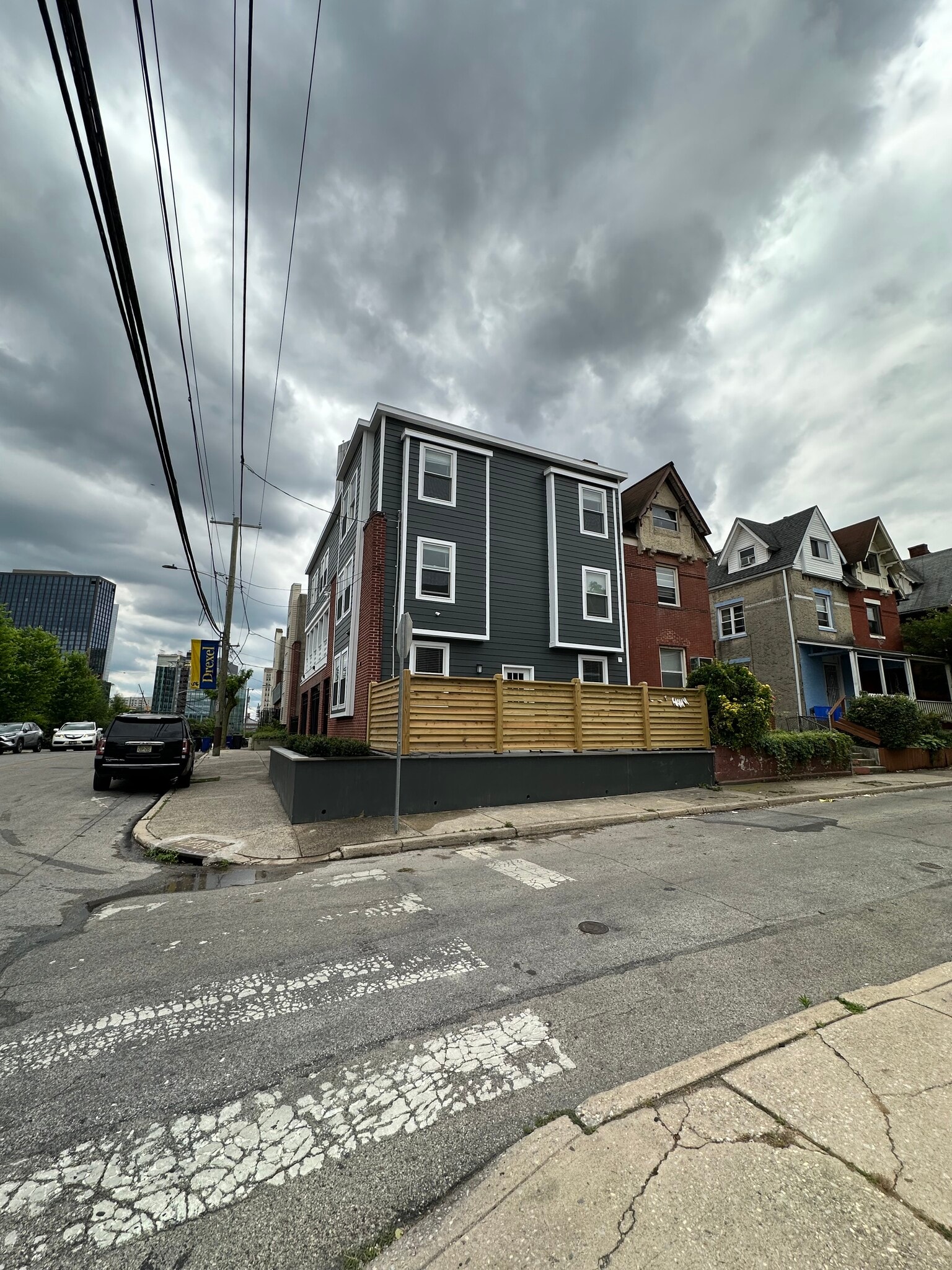 Building Photo - 256 N 32nd St