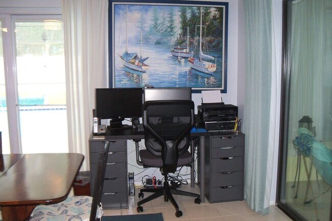 Building Photo - Seasonal Rental