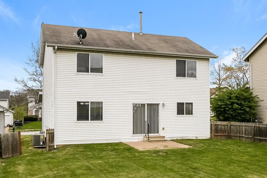 Building Photo - 4879 Persimmon Bend Ln