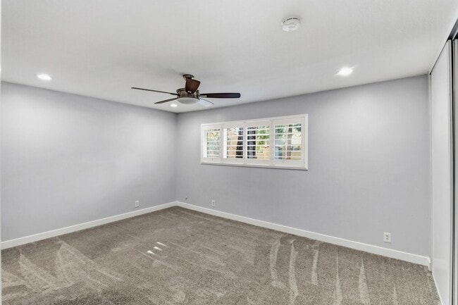 Building Photo - North Davis Condo-Available