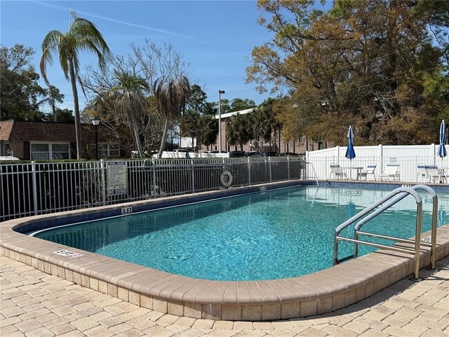 Building Photo - 204 Mindy Dr