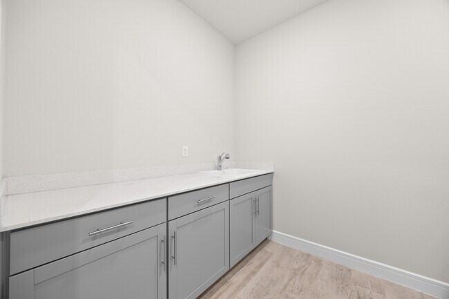 Building Photo - 10364 Shive Island Ct