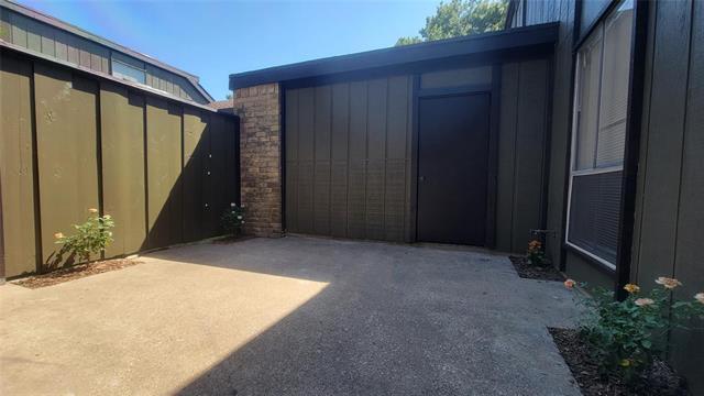 Building Photo - 4615 Country Creek Dr