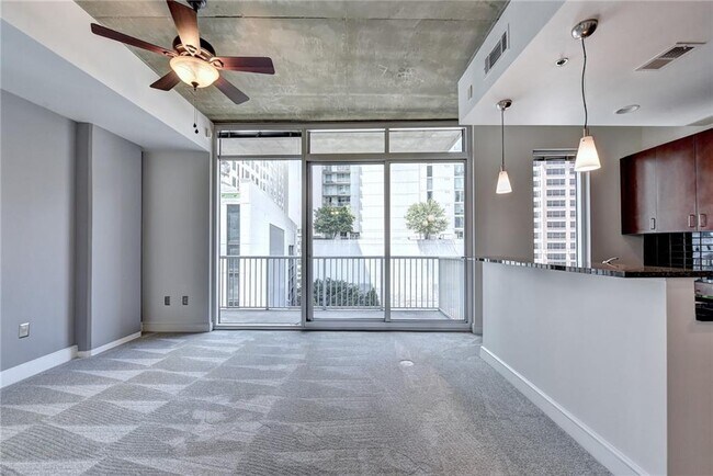 Building Photo - 44 Peachtree Pl NE