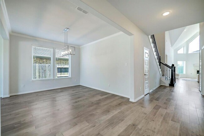 Building Photo - 8914 Milam Grove Dr