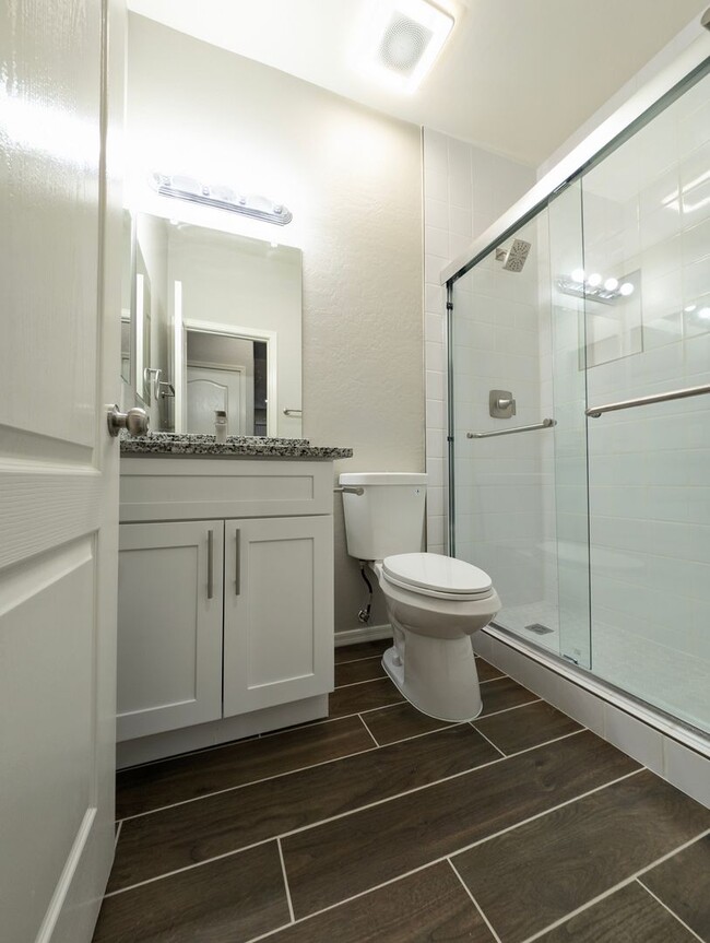 Building Photo - REMODELED - LIKE NEW - IN CHAPARRAL ESTATE...