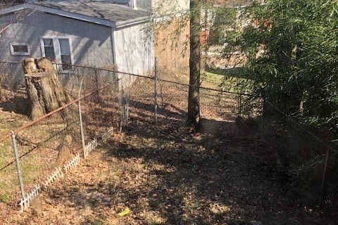 Building Photo - 2343 Sherbrook St