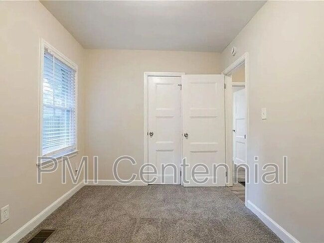 Building Photo - 1760 Spring Ave