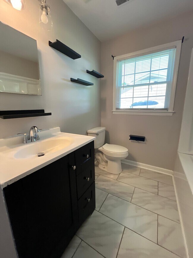 Building Photo - 3510 Cypress Pond Dr