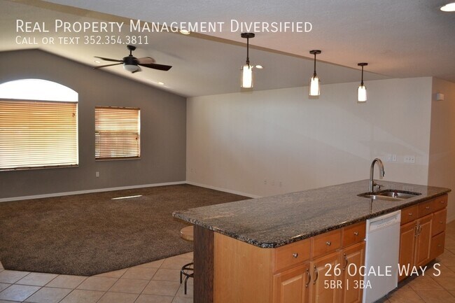 Building Photo - 26 Ocale Way S