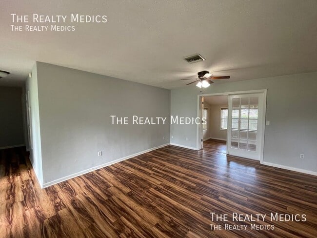 Building Photo - 1159 Fountainhead Dr