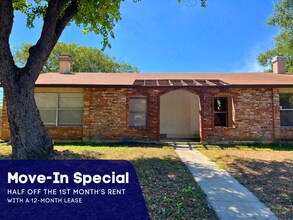 Building Photo - 8026 Echo Wind St