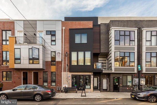 Building Photo - 1850 Frankford Ave