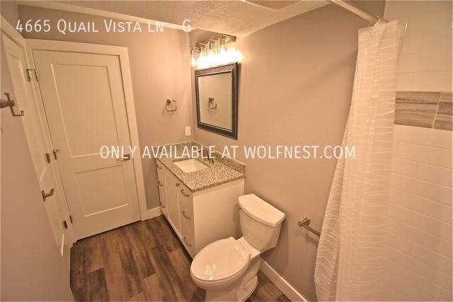 Building Photo - Remodeled 1 Bed Millcreek Condo! No Deposi...