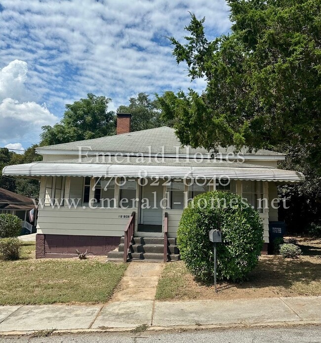 Building Photo - Rent NOW! Charming and spacious historic home in Porterdale Village featuring three bedrooms, two...