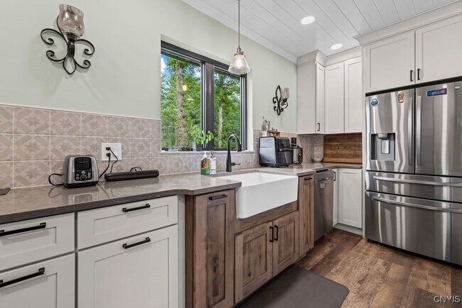 Building Photo - 7643 Mill Rd