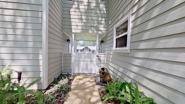 Building Photo - Beautiful Two-Story Home in Neptune Beach availabe early May!