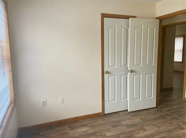 Building Photo - 8057 Red Squirrel Dr