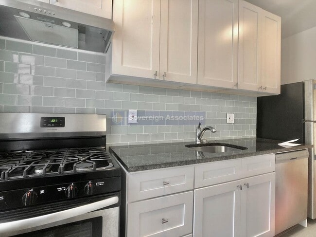 Floorplan - 175 Pinehurst Avenue