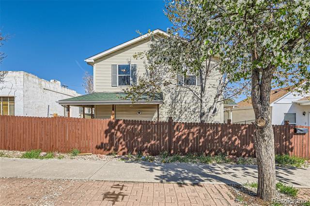 Primary Photo - 3334 Navajo St