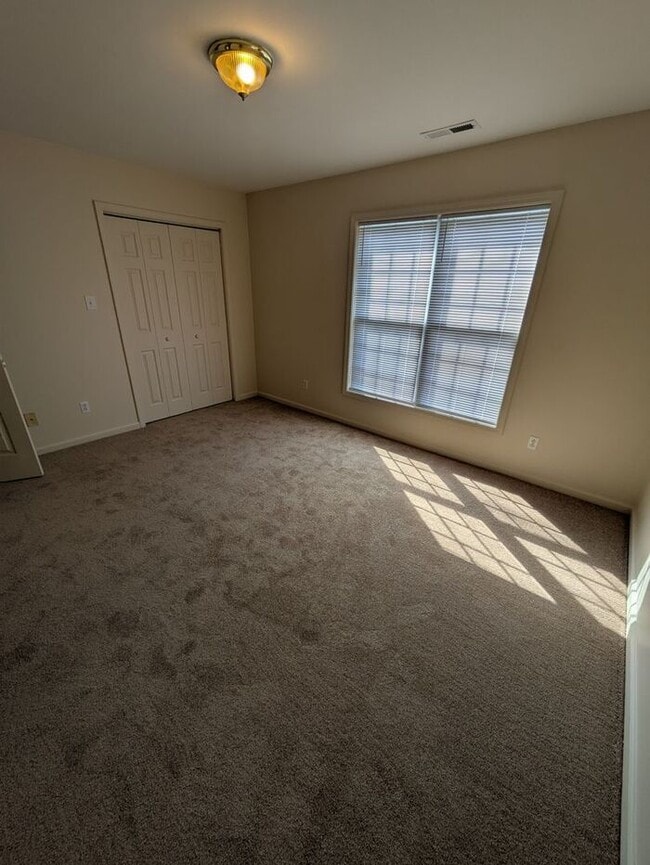 Building Photo - 2BD/2.5BA Unit at Water Oaks