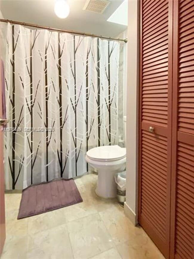 Building Photo - 9341 Collins Ave