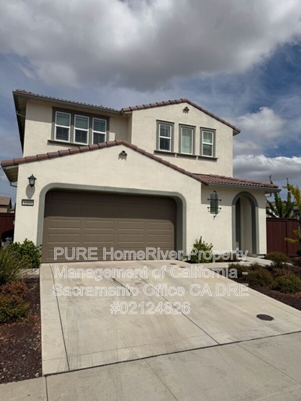 Building Photo - 4460 Tucker Dr