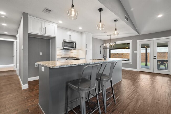 Building Photo - 5143 Ganymede Dr