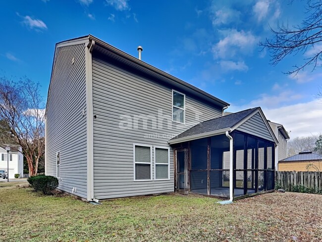 Building Photo - 15721 Lakepoint Forest Dr