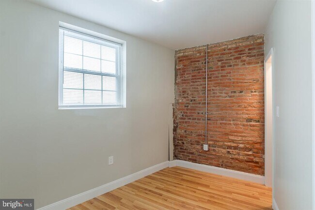 Building Photo - 1126 Passyunk Ave