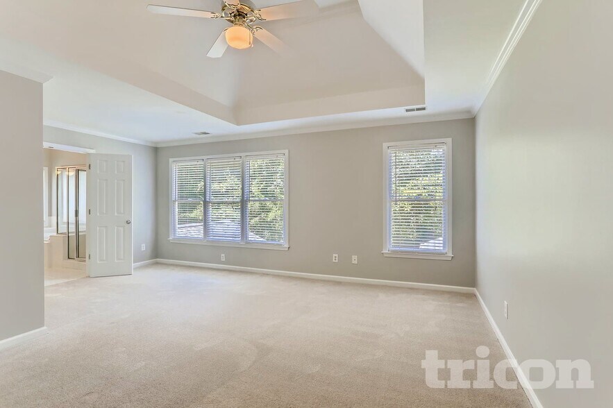 Building Photo - 875 Cedar Creek Dr