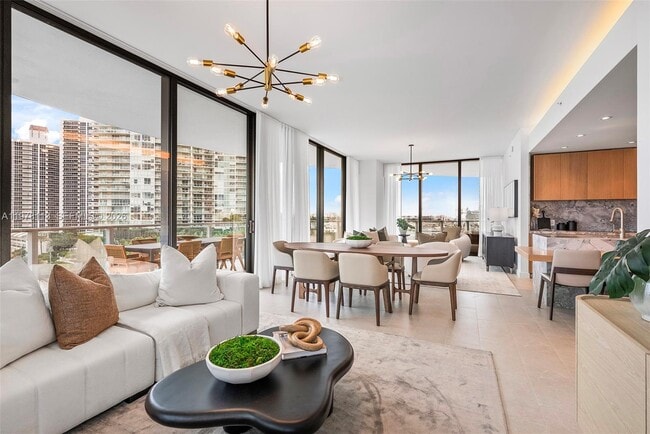 Building Photo - 500 Alton Rd