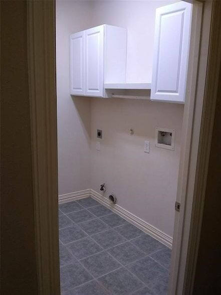 Building Photo - 3506 Ewing Dr