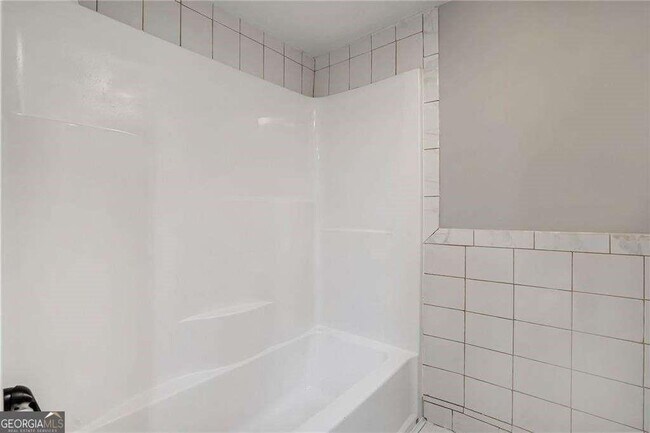 Building Photo - 122 Maison Pl NW