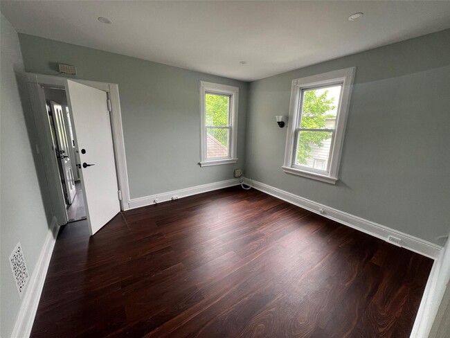 Primary Photo - 62 Woodland Ave