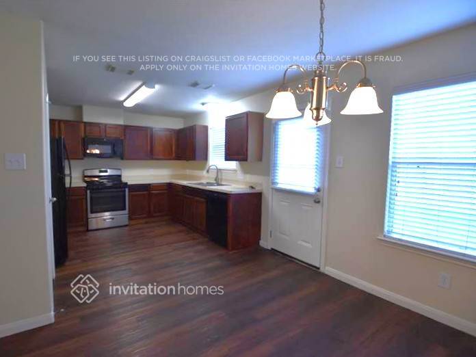 Building Photo - 1015 Redcrest Springs Ct