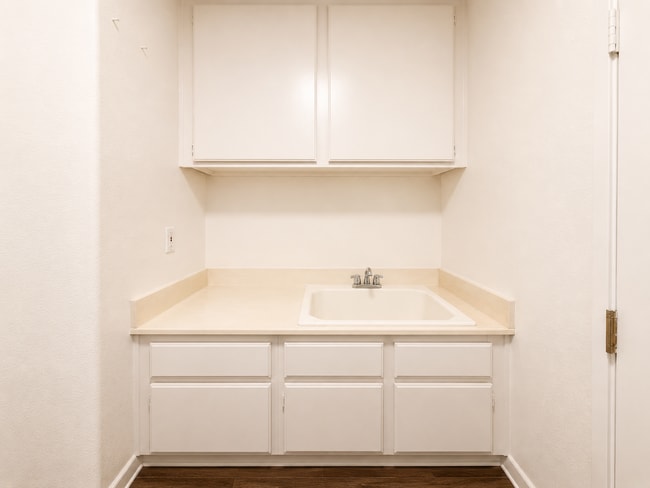 Building Photo - Newly Updated 3 Bedroom Condo in Gated Community in Murrieta