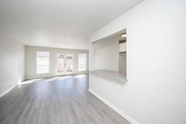 Building Photo - 6514 Kentwick Dr