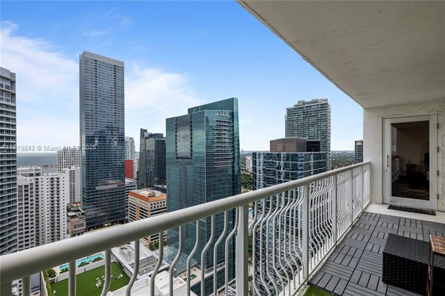 Building Photo - 1200 Brickell Bay Dr