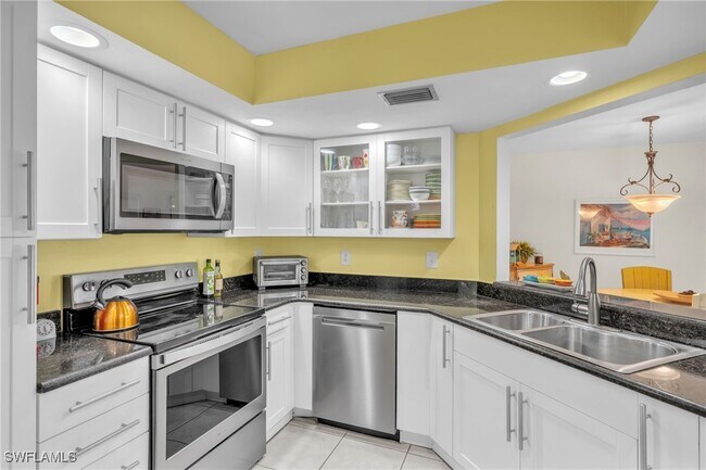 Building Photo - 601 Beachwalk Cir