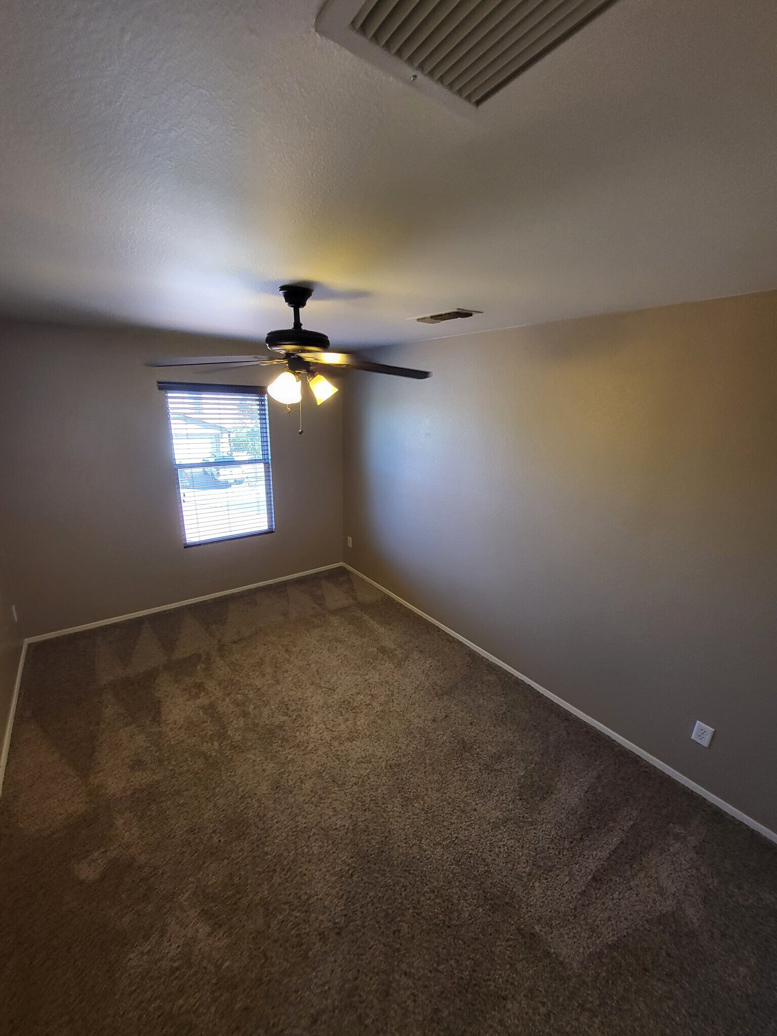 Building Photo - 3363 W Sagebrush Hills Ct