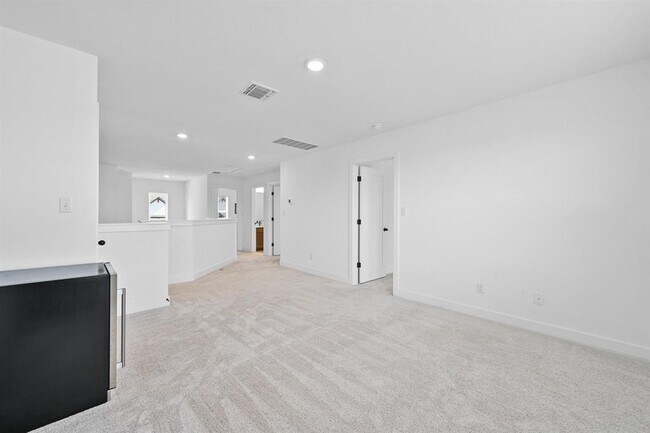 Building Photo - 115 Bamboo Dr