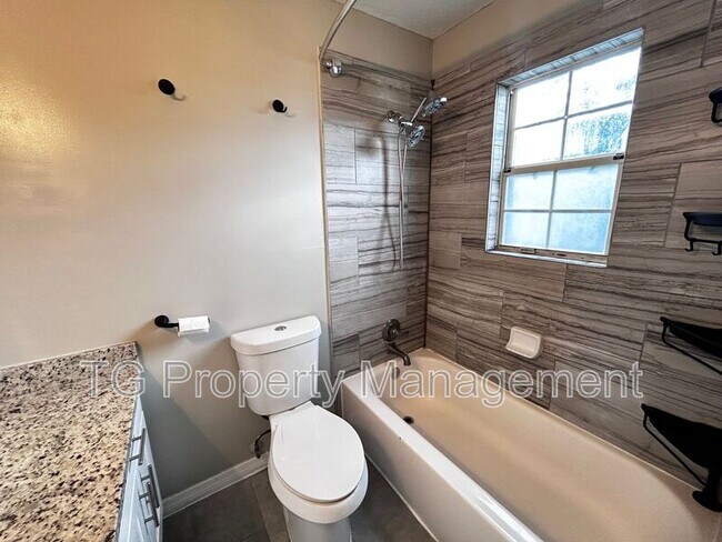 Building Photo - 430 Trout River Dr