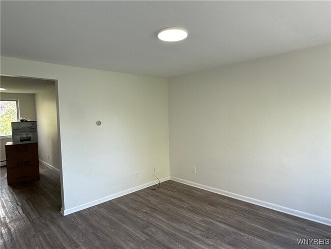 Building Photo - 130 Sanders Rd