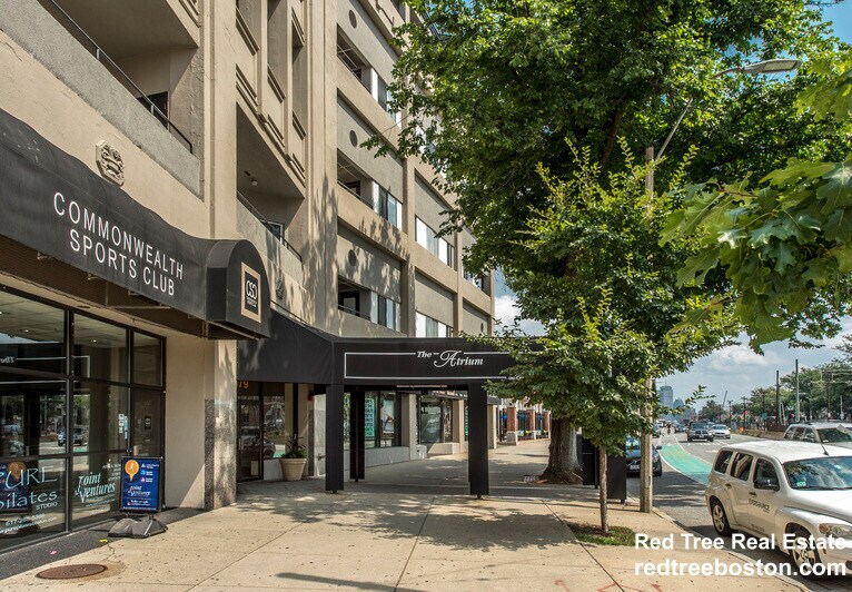 Building Photo - 1079 Commonwealth Ave