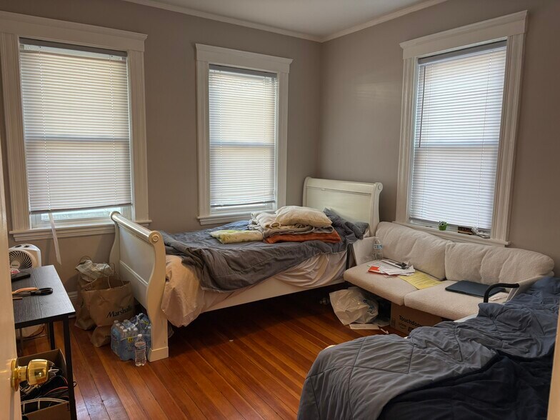 Building Photo - 58 Prentiss St