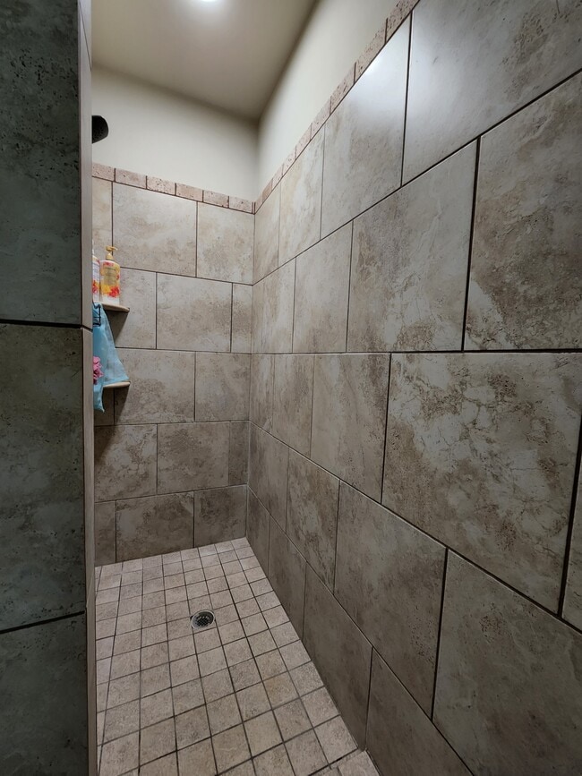 Building Photo - 10905 Marion Dr