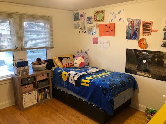 Building Photo - Single-Family Home in Greenbush Neighborhood!