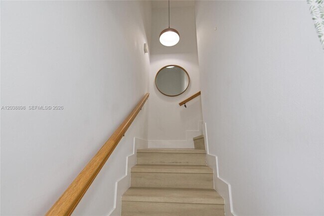 Building Photo - 5838 SW 74th Terrace
